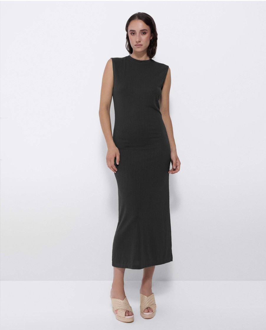 Cuple Vestido Midi Punto Negro Online