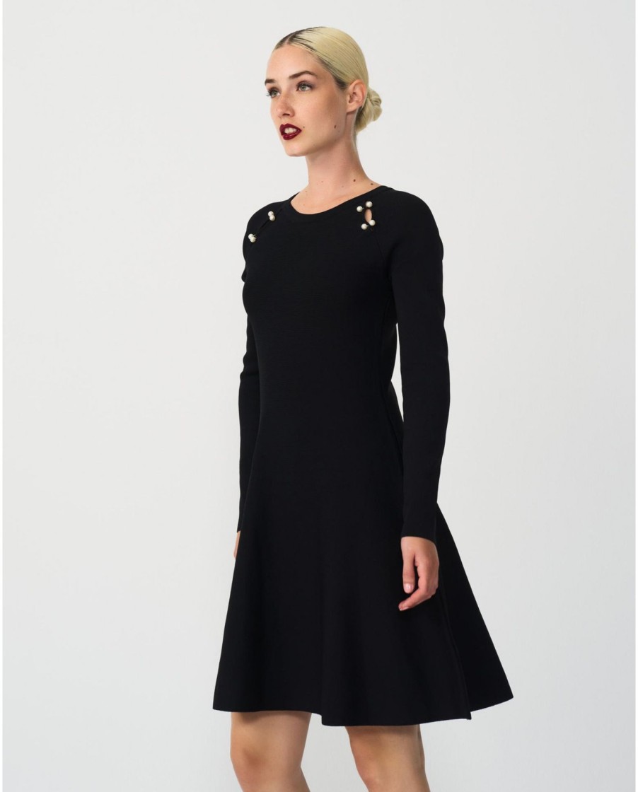 Cuple Vestido Corto Perlas Punto Negro Online